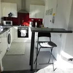 Rent 2 bedroom apartment in Renfrewshire