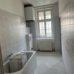 Rent 4 bedroom apartment of 115 m² in Praha