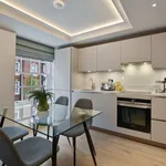 Rent 1 bedroom flat of 548 m² in London