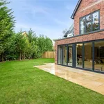 Rent 4 bedroom house in Wilmslow