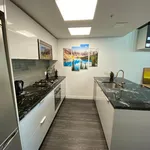 Appartement de 645 m² avec 1 chambre(s) en location à British Columbia, canada