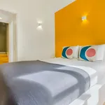 Rent 2 bedroom apartment of 85 m² in Lisbon