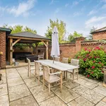 Rent 4 bedroom house in Yorkshire And The Humber