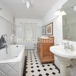 Rent 4 bedroom apartment of 210 m² in Bari