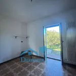 Affitto 4 camera casa di 120 m² in Roletto