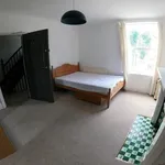 Rent 7 bedroom flat in East Midlands