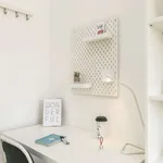 Rent 2 bedroom apartment in Milan