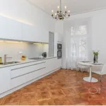 Pronajměte si 2 ložnic/e byt o rozloze 84 m² v Prague