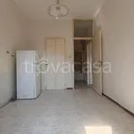 Affitto 3 camera appartamento di 84 m² in Catania