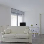 Rent 5 bedroom apartment in Milan