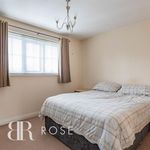 Rent 2 bedroom flat in North West England