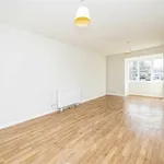 Rent 2 bedroom flat in London