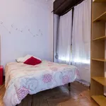 Rent a room of 160 m² in madrid