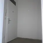 Rent 1 bedroom apartment of 35 m² in Düsseldorf