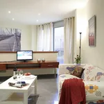 Rent 2 bedroom apartment of 35 m² in Barcelona