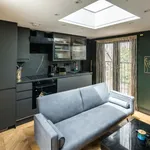 Rent 3 bedroom flat of 27 m² in London