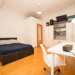 Rent a room of 160 m² in valencia