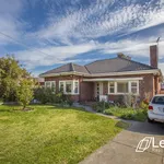 Rent 4 bedroom house in Balwyn North