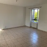 Maison de 70 m² avec 1 chambre(s) en location à Saint-Sernin