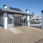 Rent 6 bedroom house of 350 m² in Lisbon