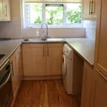 Rent 2 bedroom flat in Mole Valley