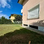 Rent 5 bedroom house of 120 m² in Pietrasanta