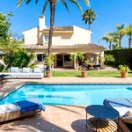 Rent 5 bedroom house of 985 m² in Marbella