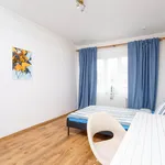 Rent 3 bedroom apartment in Prague