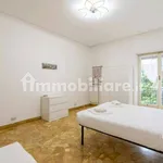 Rent 4 bedroom apartment of 100 m² in Genoa