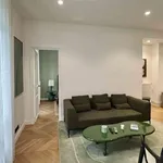 Appartement de 80 m² avec 3 chambre(s) en location à Paris