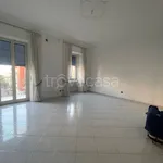 Rent 3 bedroom apartment of 100 m² in Napoli