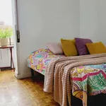 Rent a room of 140 m² in Madrid