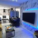 Rent 7 bedroom house in North West England