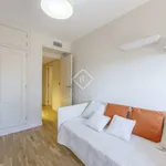 Rent 4 bedroom apartment of 194 m² in Valencia