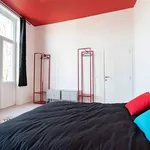 Rent 8 bedroom apartment in Liège