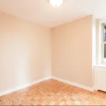 Rent 2 bedroom apartment in Manhattan