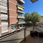 Rent 4 bedroom house of 70 m² in Roma