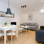 Rent a room of 190 m² in Madrid