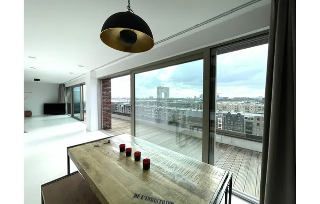 Huur 3 slaapkamer appartement van 170 m² in Amsterdam