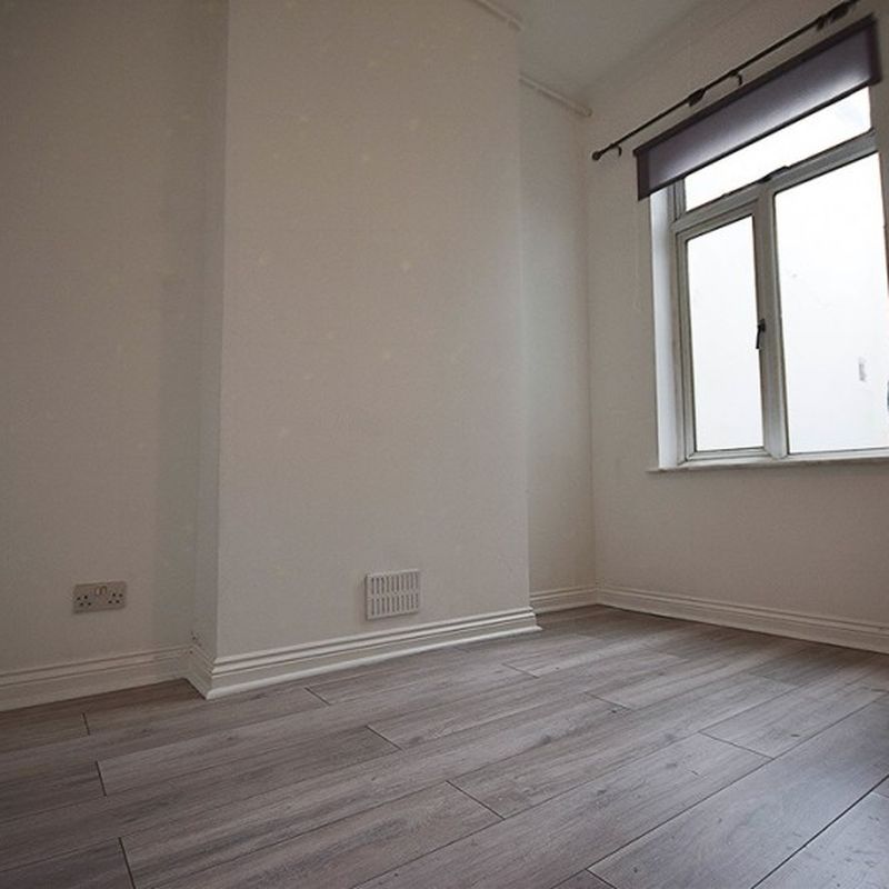 Brighton Road, 1 bedroom, End Terraced House