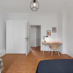 Rent 4 bedroom apartment of 80 m² in Berlin