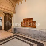 Rent 4 bedroom apartment of 210 m² in Bari