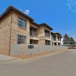 Rent 3 bedroom apartment in Benoni