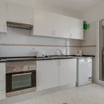 Rent 3 bedroom house of 120 m² in Caniço