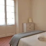 Rent 1 bedroom apartment of 50 m² in florence