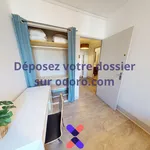 Appartement de 8 m² avec 4 chambre(s) en location à Saint-Étienne