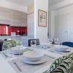 Rent 2 bedroom apartment of 70 m² in milan