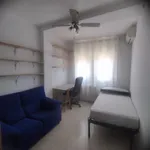 Rent 3 bedroom apartment in Granada