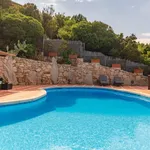 Rent 7 bedroom house of 350 m² in Arzachena