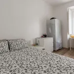 Rent a room in lisbon